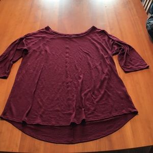 Quarter length sleeve top